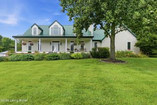 1203 E Moody Ln, Crestwood, KY 40014