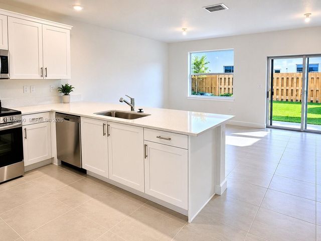 29281 SW 163RD CT, Homestead, FL 33033