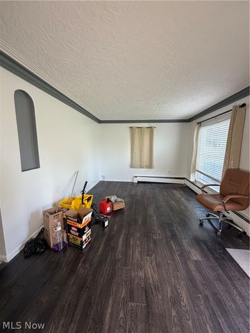 1703 E 300th Street, Wickliffe, OH 44092