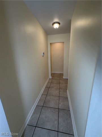 1703 E 300th Street, Wickliffe, OH 44092