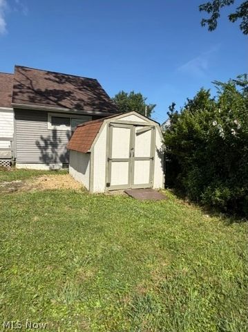 1703 E 300th Street, Wickliffe, OH 44092