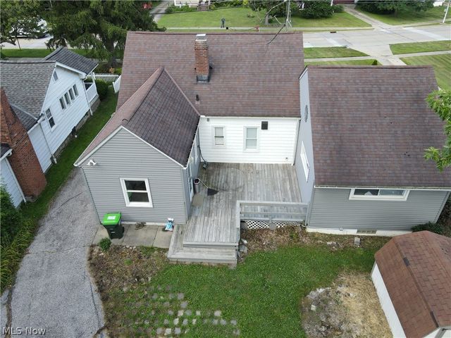 1703 E 300th Street, Wickliffe, OH 44092