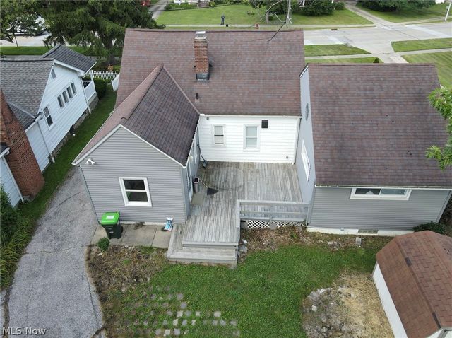1703 E 300th Street, Wickliffe, OH 44092
