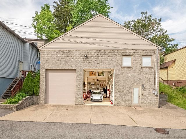 1469 Collier Ave, Heidelberg, PA 15106