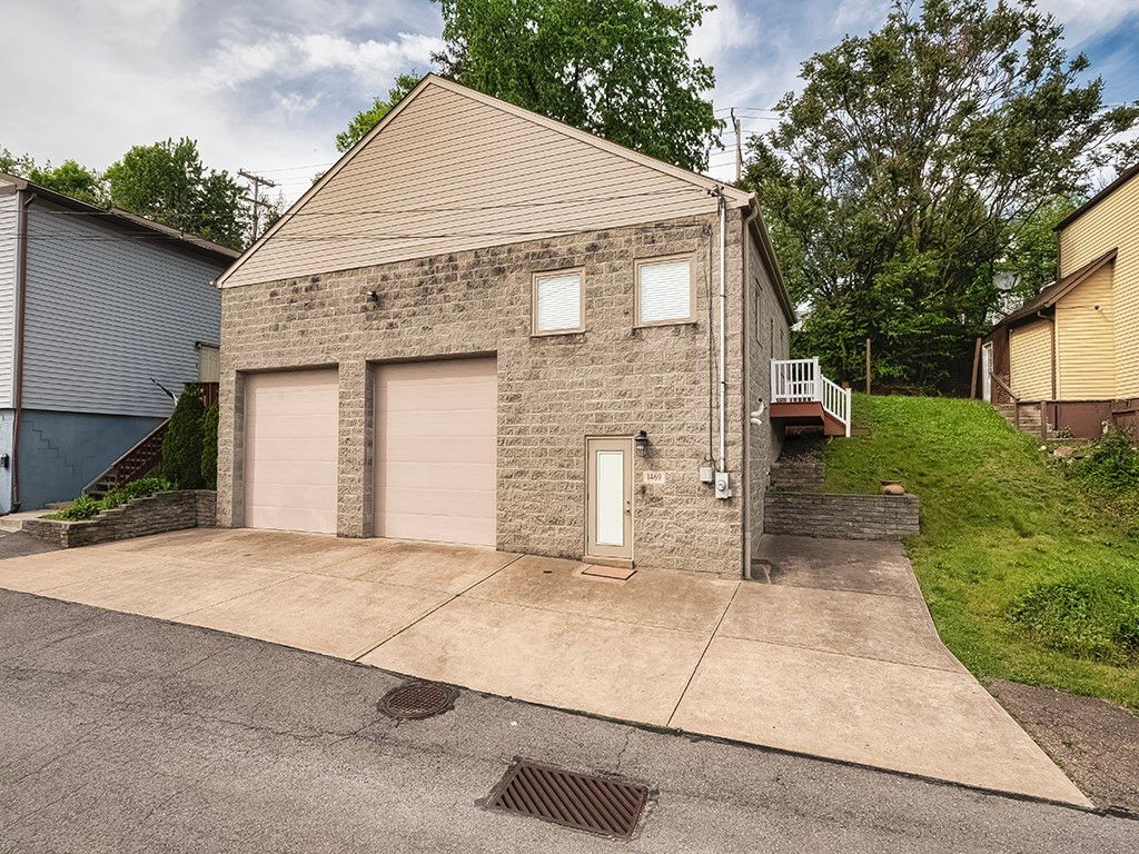 1469 Collier Ave, Heidelberg, PA 15106