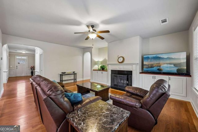 1685 Gallant Fox Lane, Suwanee, GA 30024