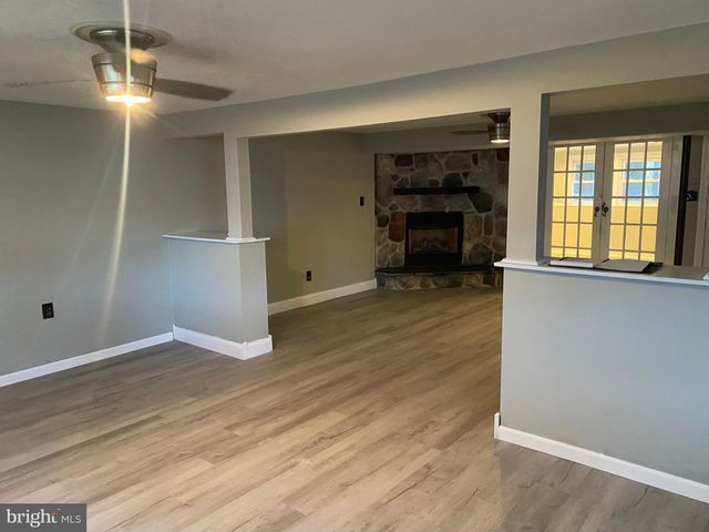 106 PARKVIEW ROAD, Stratford, NJ 08084