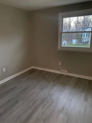 106 PARKVIEW ROAD, Stratford, NJ 08084