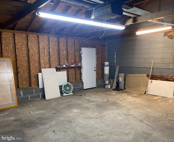 106 PARKVIEW ROAD, Stratford, NJ 08084