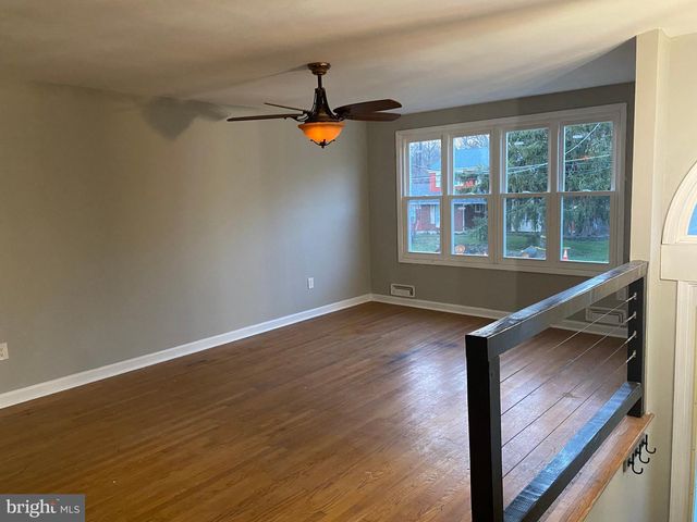 106 PARKVIEW ROAD, Stratford, NJ 08084