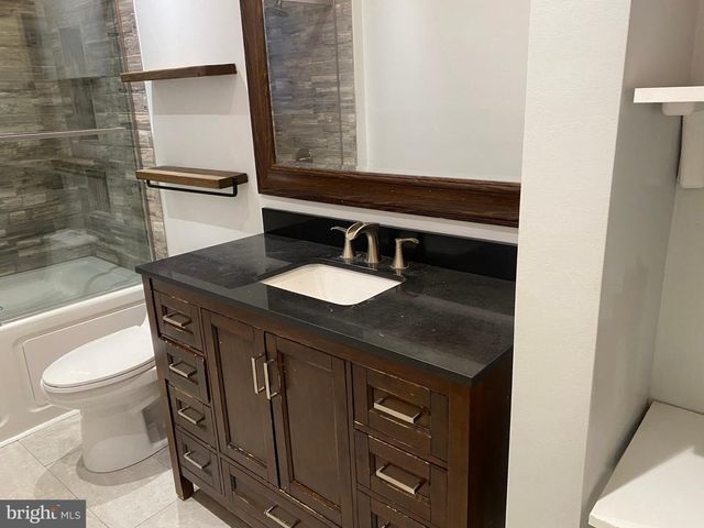 106 PARKVIEW ROAD, Stratford, NJ 08084