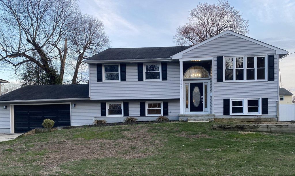 106 PARKVIEW ROAD, Stratford, NJ 08084
