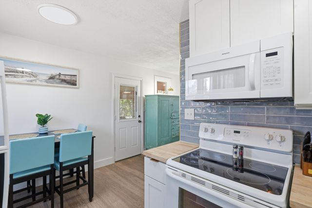 3014 W 21st Court, Panama City, FL 32405