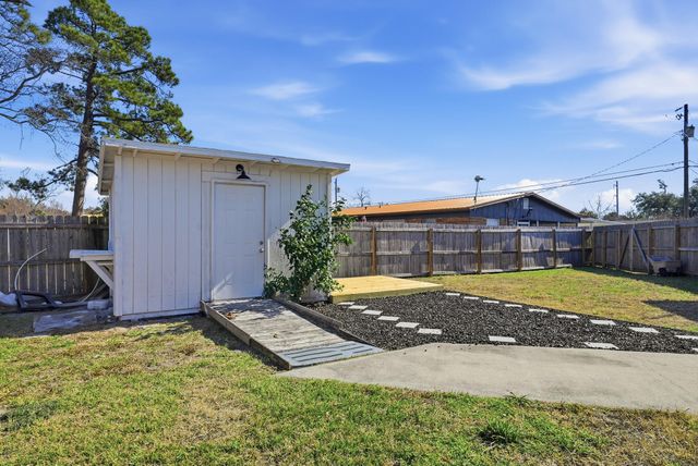 3014 W 21st Court, Panama City, FL 32405