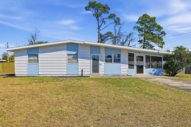 3014 W 21st Court, Panama City, FL 32405