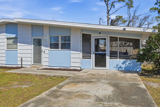 3014 W 21st Court, Panama City, FL 32405