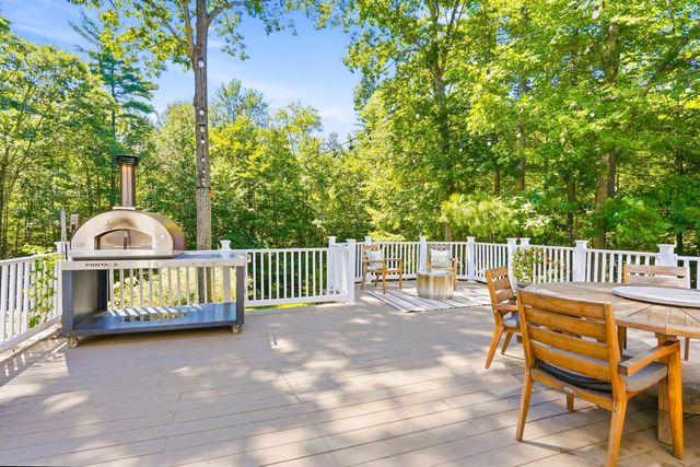 52 The Flume, Amherst, NH 03031