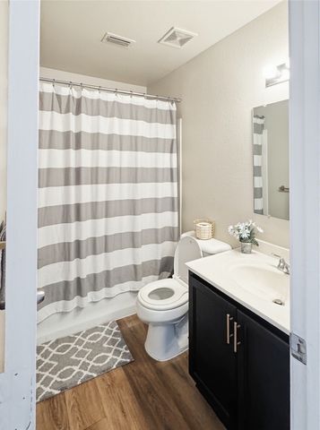 329 Wolf Mountain Lane, Fort Worth, TX 76140