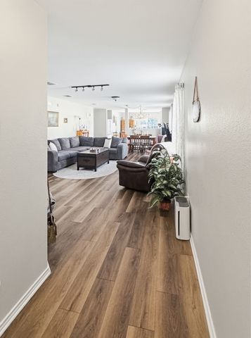 329 Wolf Mountain Lane, Fort Worth, TX 76140