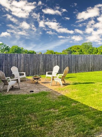 329 Wolf Mountain Lane, Fort Worth, TX 76140
