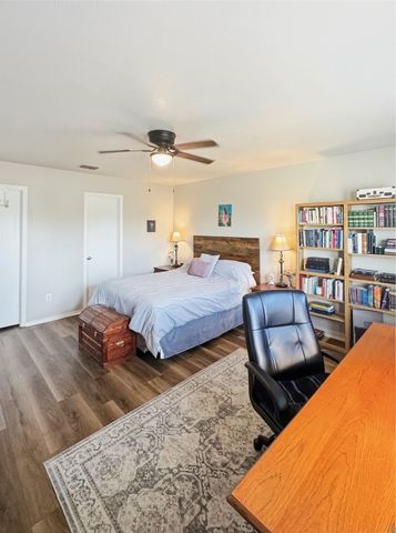 329 Wolf Mountain Lane, Fort Worth, TX 76140