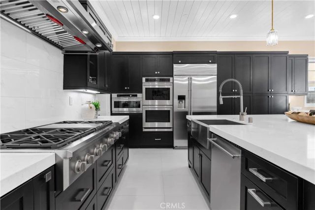 91 Pelican, Irvine, CA 92618