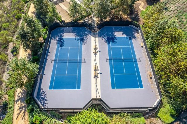 91 Pelican, Irvine, CA 92618