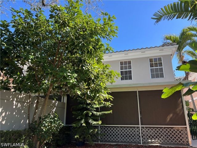 5365 Cove CIR 125, Naples, FL 34119