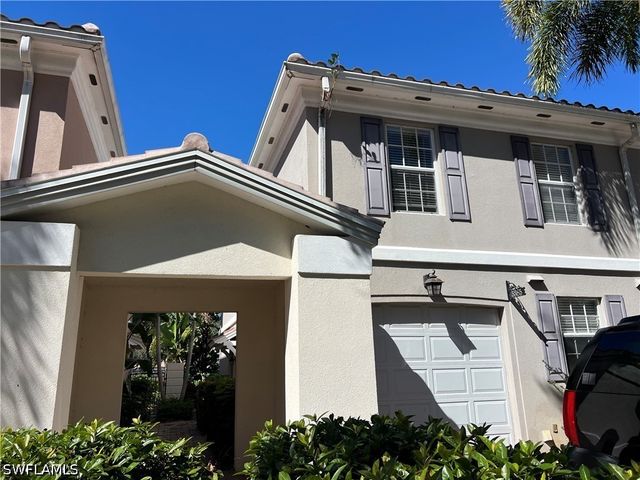 5365 Cove CIR 125, Naples, FL 34119