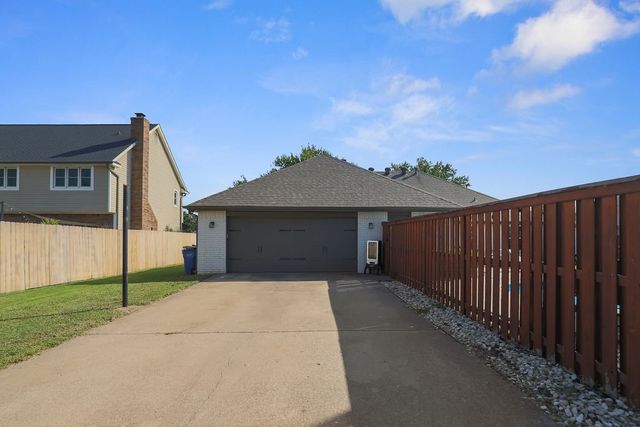 3104 Mimosa Way, Bentonville, AR 72712