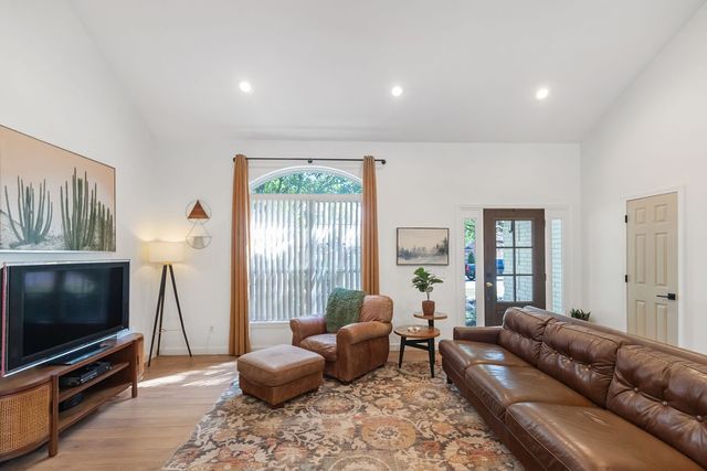 3104 Mimosa Way, Bentonville, AR 72712