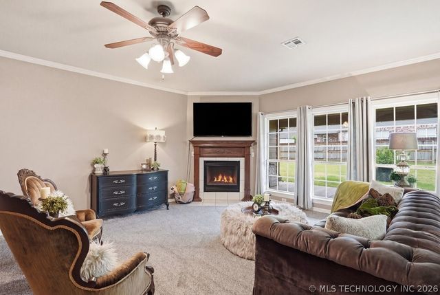 8702 N 140th Terrace, Owasso, OK 74055