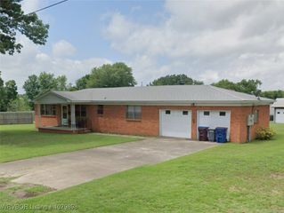 4124 S 17th Street, Fort Smith, AR 72901