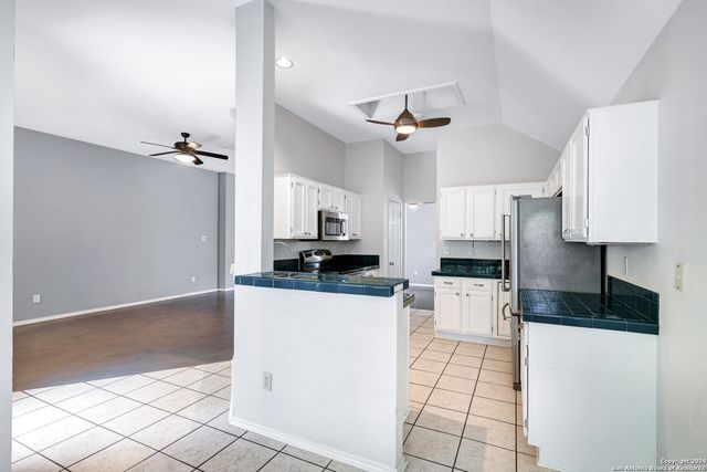 9511 BONNY BRG, San Antonio, TX 78240