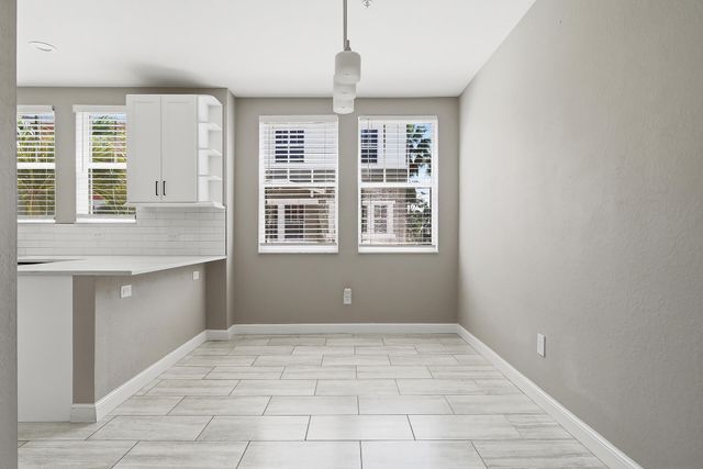 441 Amador Lane 3, West Palm Beach, FL 33401