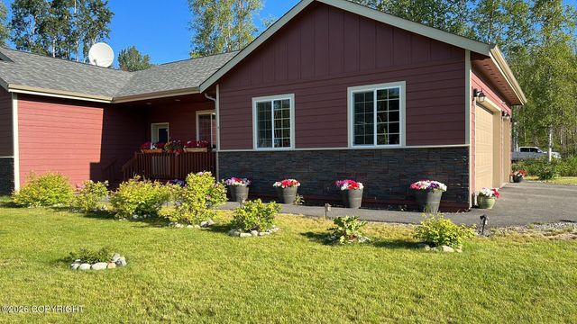 1200 N Bloodstone Circle, Wasilla, AK 99654
