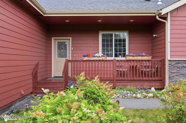 1200 N Bloodstone Circle, Wasilla, AK 99654