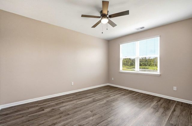 210 Carver Willow Dr., Loris, SC 29569