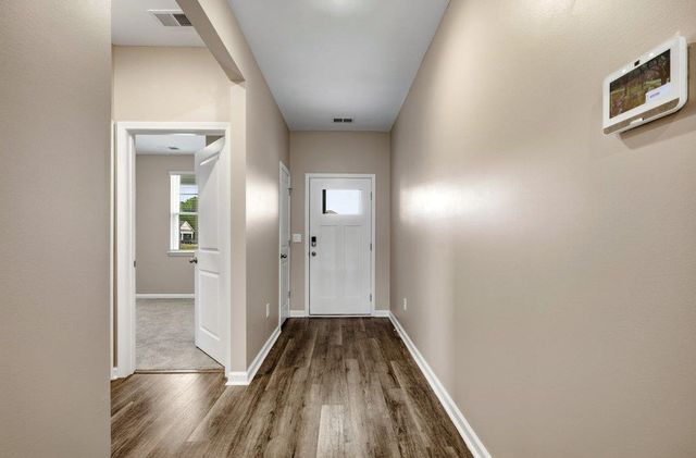 210 Carver Willow Dr., Loris, SC 29569