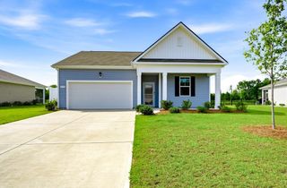 210 Carver Willow Dr., Loris, SC 29569