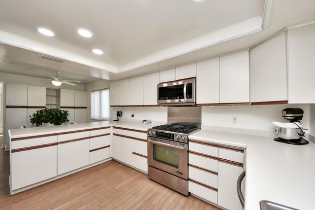 10522 Gulfstream Lane, Sugar Land, TX 77498