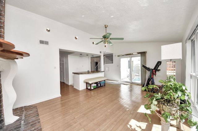 10522 Gulfstream Lane, Sugar Land, TX 77498