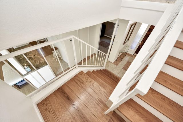 10522 Gulfstream Lane, Sugar Land, TX 77498
