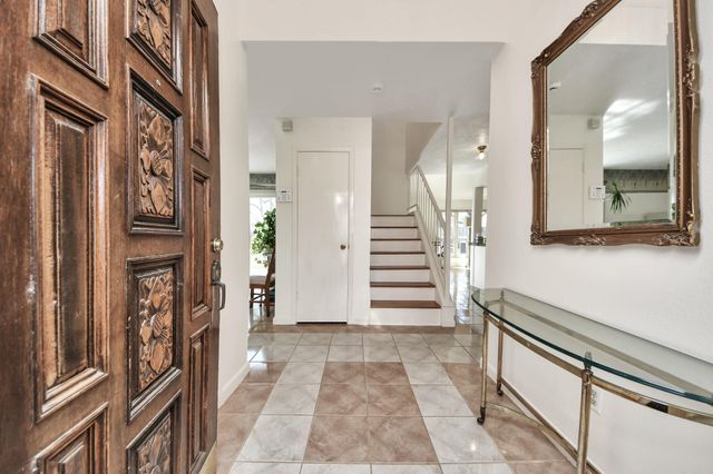 10522 Gulfstream Lane, Sugar Land, TX 77498