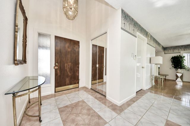 10522 Gulfstream Lane, Sugar Land, TX 77498