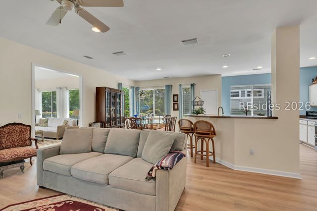 7 Devant Dr E, Okatie, SC 29909