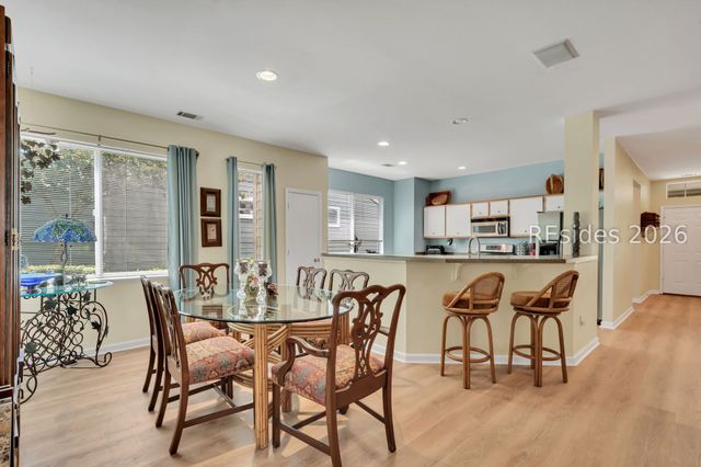 7 Devant Dr E, Okatie, SC 29909