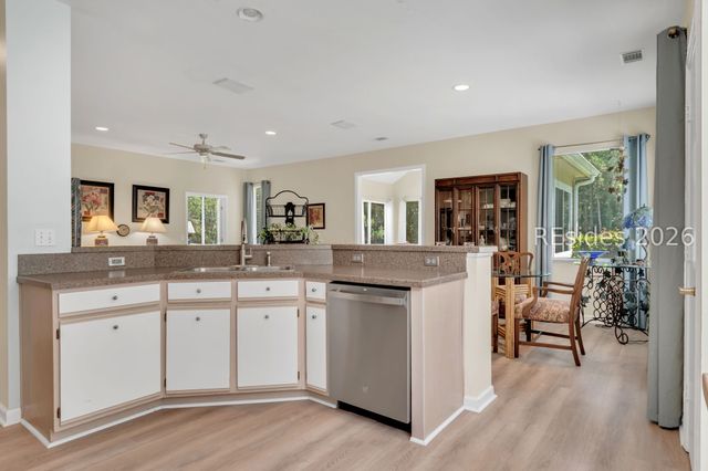 7 Devant Dr E, Okatie, SC 29909