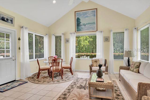 7 Devant Dr E, Okatie, SC 29909