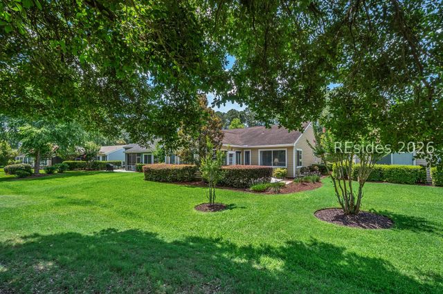7 Devant Dr E, Okatie, SC 29909